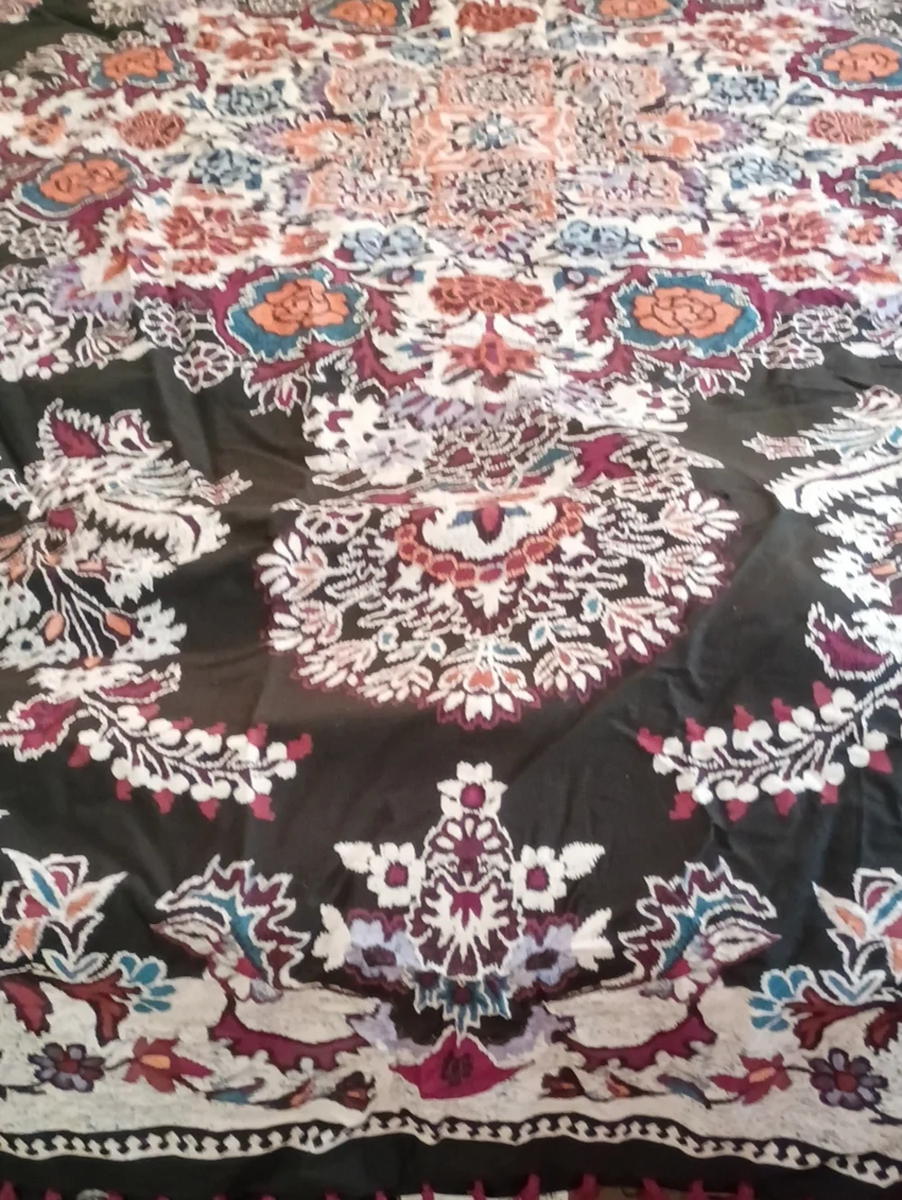 Urban Outfitters Zenia Tassel Duvet Cover And Pillow Shams, Full/Queen - NWT